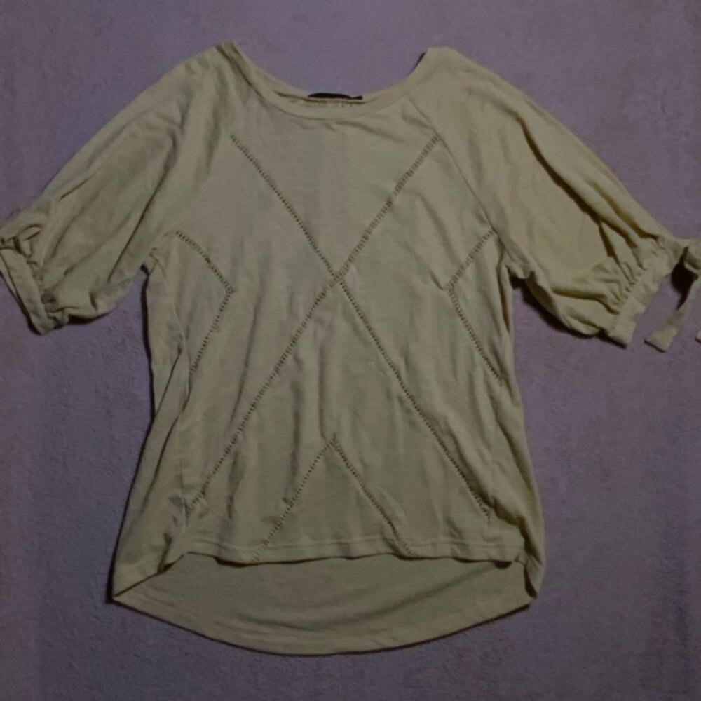 Doe & Rae Women Medium Mustard Yellow 1/2 Sleeve Round Neck Soft Knit Blouse‎